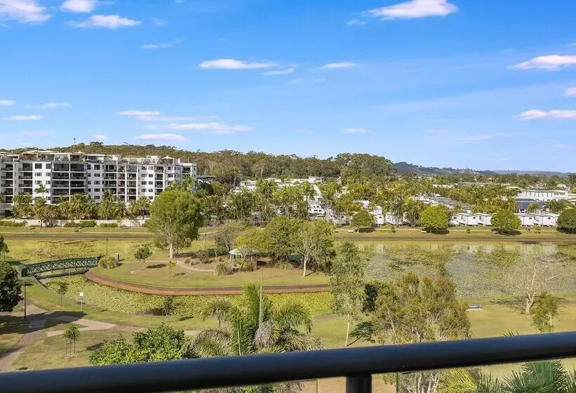 Meridian Alex Beach Apartments