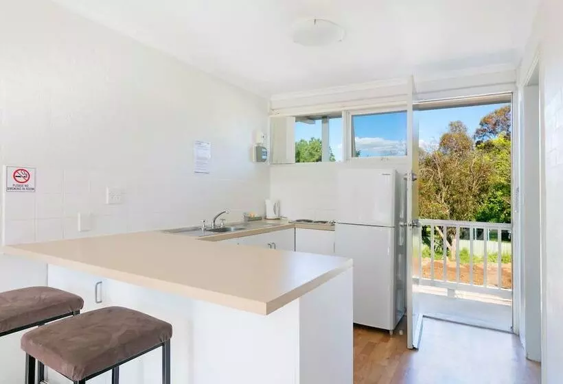 Summer East Serviced Apartments