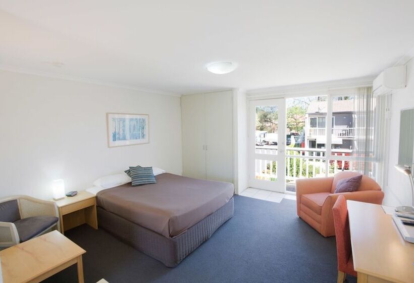 Summer East Serviced Apartments