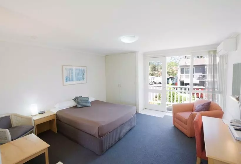 Summer East Serviced Apartments