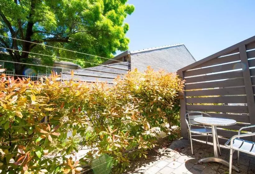 Summer East Serviced Apartments