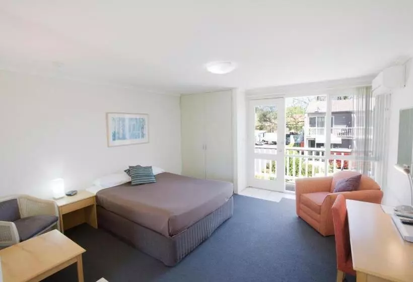 Summer East Serviced Apartments