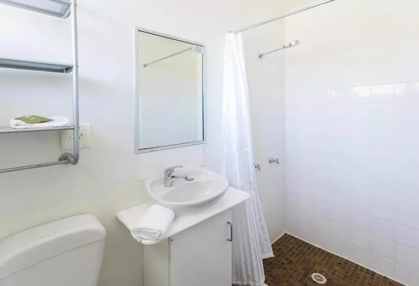 Summer East Serviced Apartments