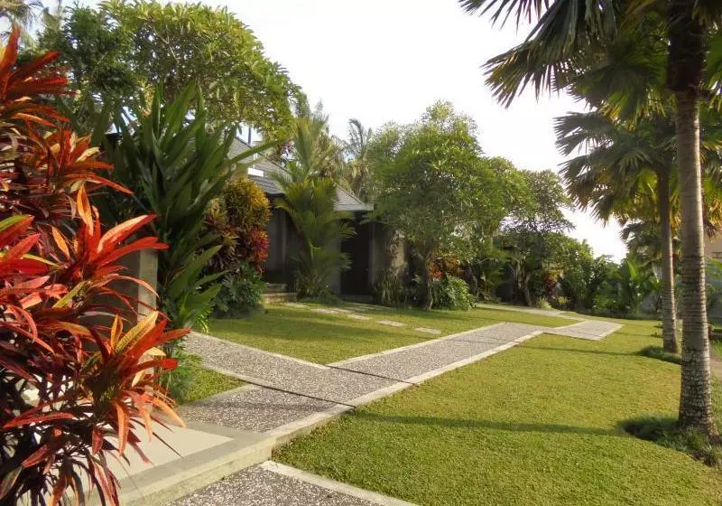 Umae Villa