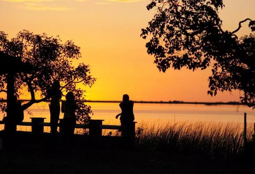 ホテル Nande Reta