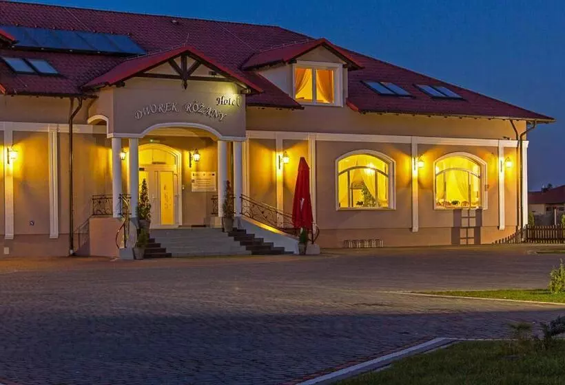 Dworek Różany Hotel & Restauracja