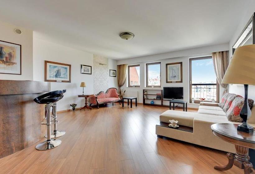 Apartamenty Apartinfo Szafarnia