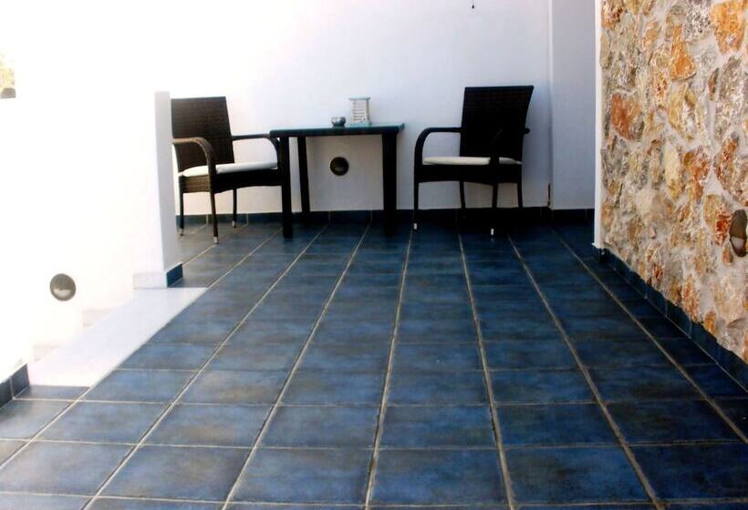 Blue Harmony Apartments