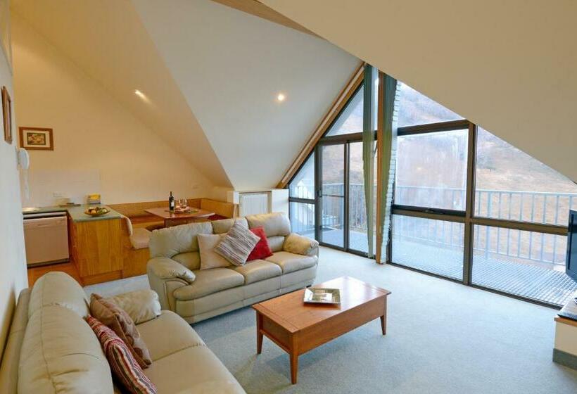 Falls Creek Country Club