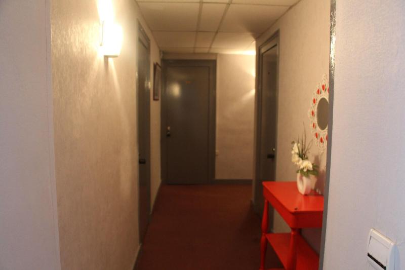 Отель Au Chapon Fin