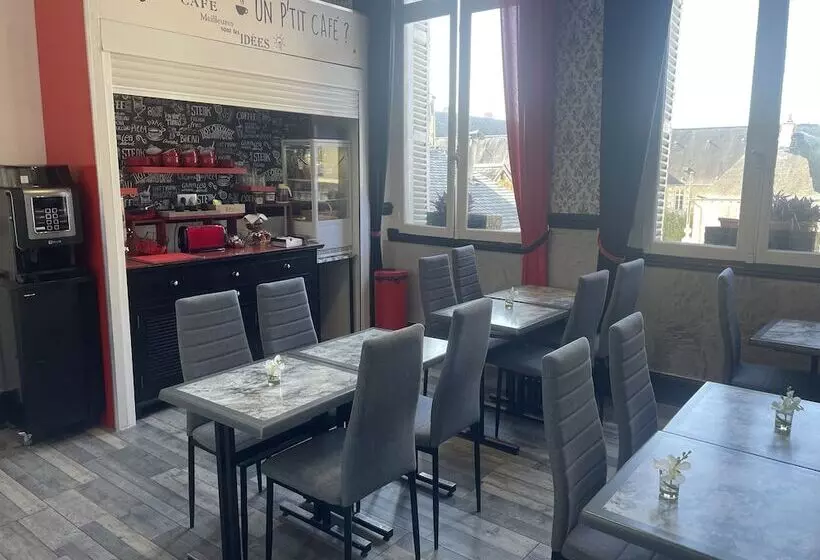 هتل Au Chapon Fin