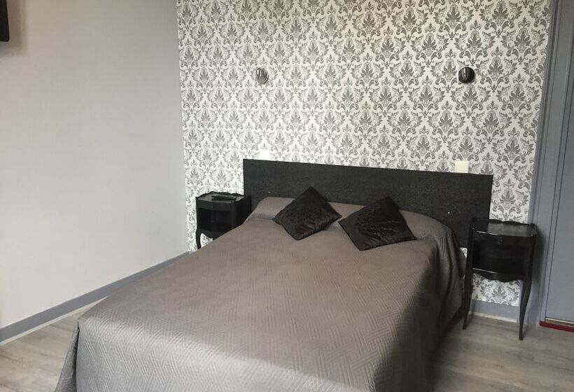 Отель Au Chapon Fin