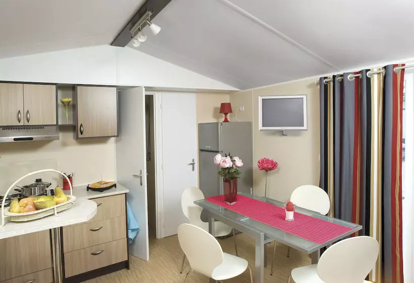 Отель Mobile Home For You Les Pierres Couchées