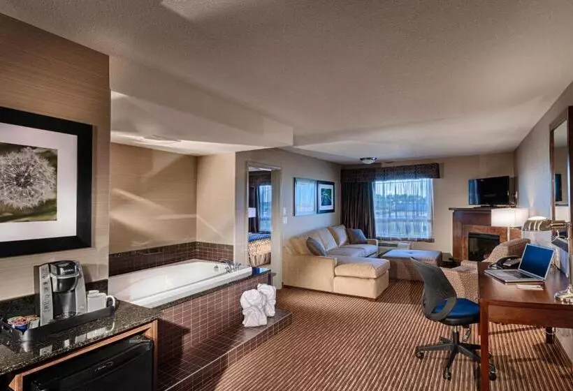 ホテル Canalta Lac La Biche