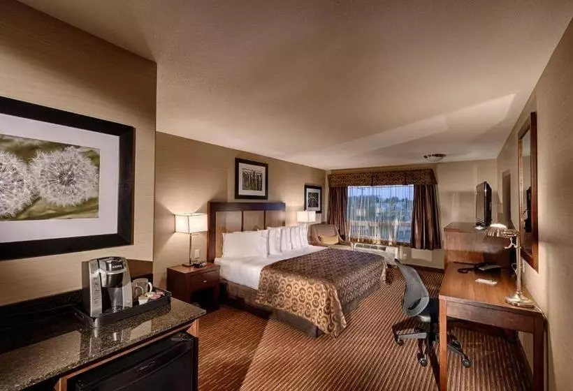 ホテル Canalta Lac La Biche