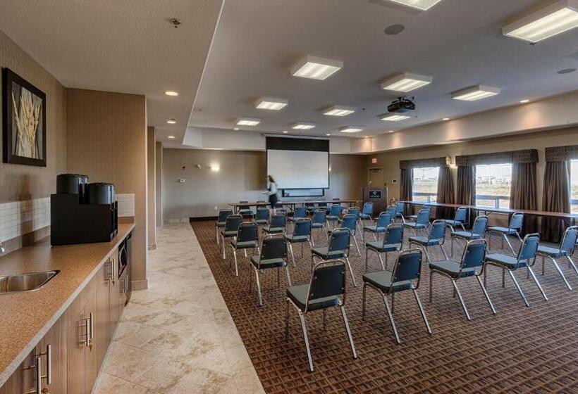 Hotel Canalta Lac La Biche