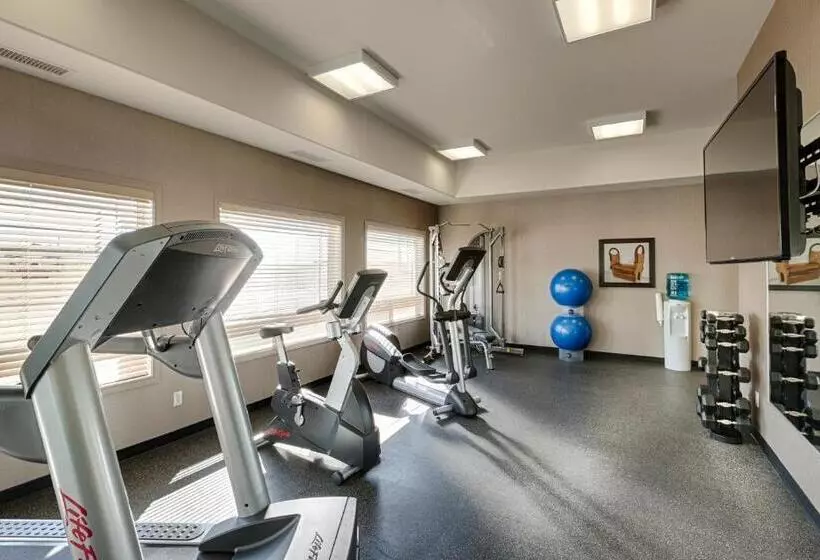 ホテル Canalta Lac La Biche