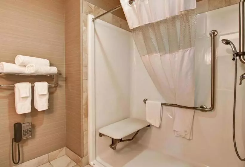 ホテル Canalta Lac La Biche