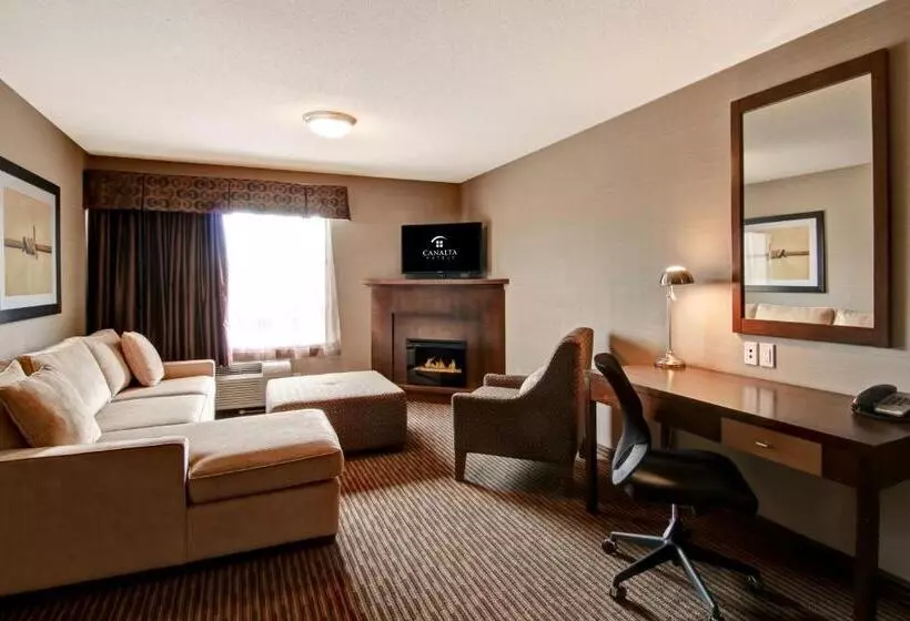 ホテル Canalta Lac La Biche