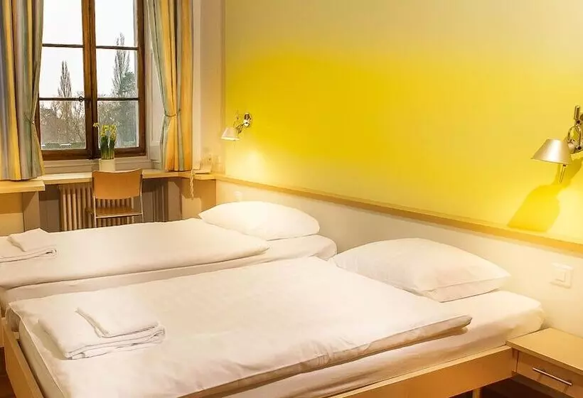 Hotel Chateau De Bossey