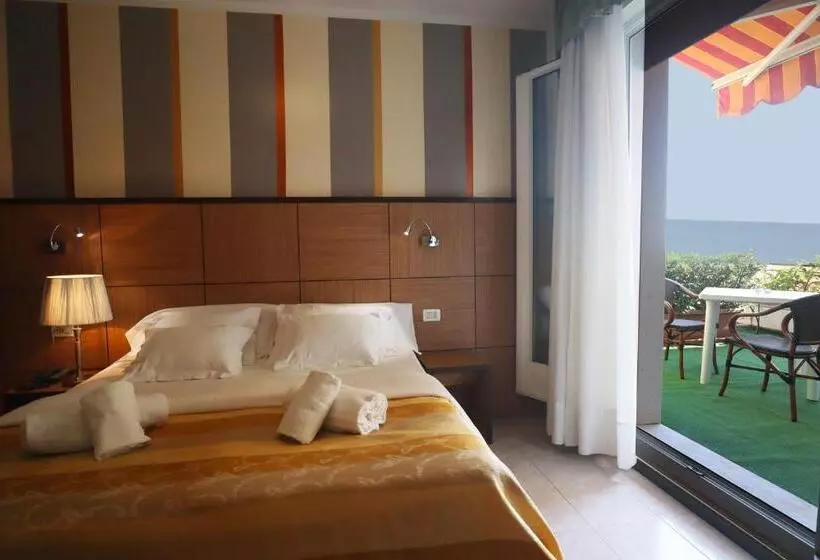 Otel Righetto Fronte Mare