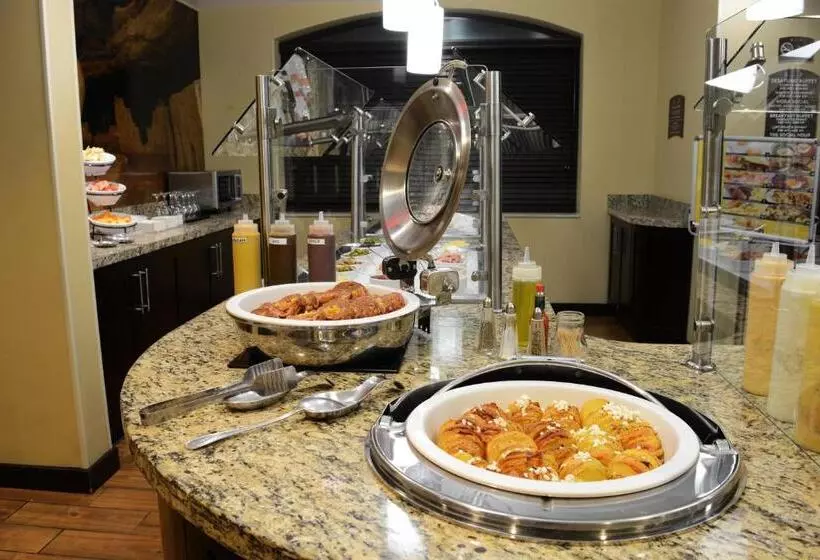 هتل Staybridge Suites Chihuahua, An Ihg