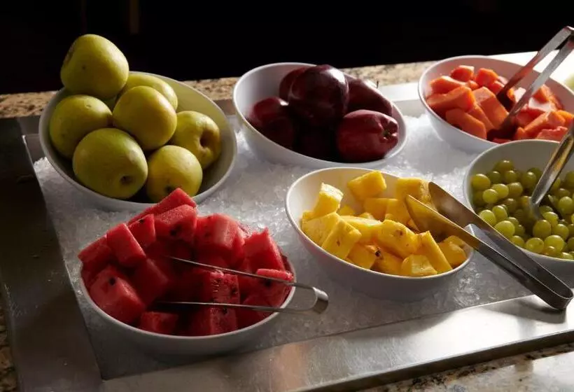 هتل Staybridge Suites Chihuahua, An Ihg