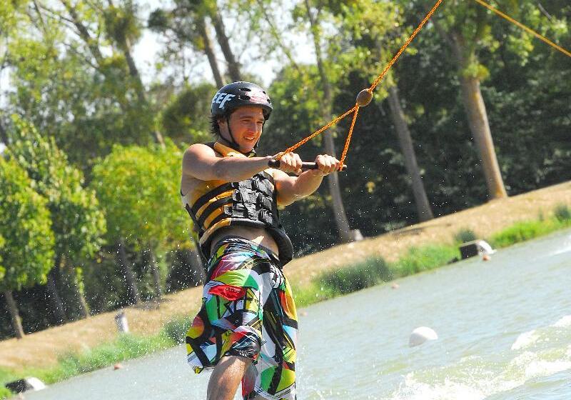 בית מלון כפרי Terres De France Moncontour Active Park