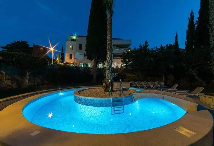 Boutique Villa Filaus