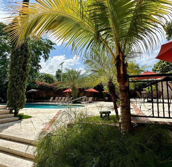 هتل Villa Therese