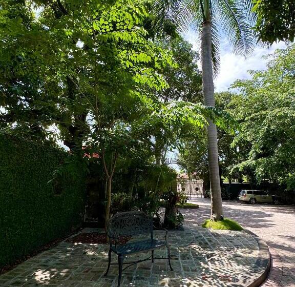 هتل Villa Therese