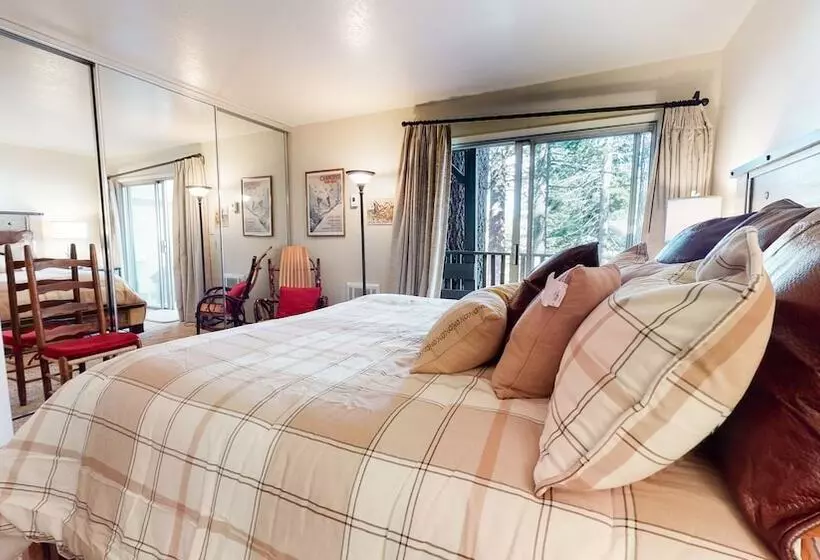 Mammoth View Villas Near Hike/bike Trails!