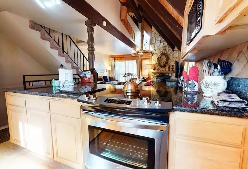 Mammoth View Villas Near Hike/bike Trails!