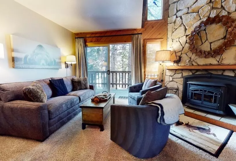 Mammoth View Villas Near Hike/bike Trails!