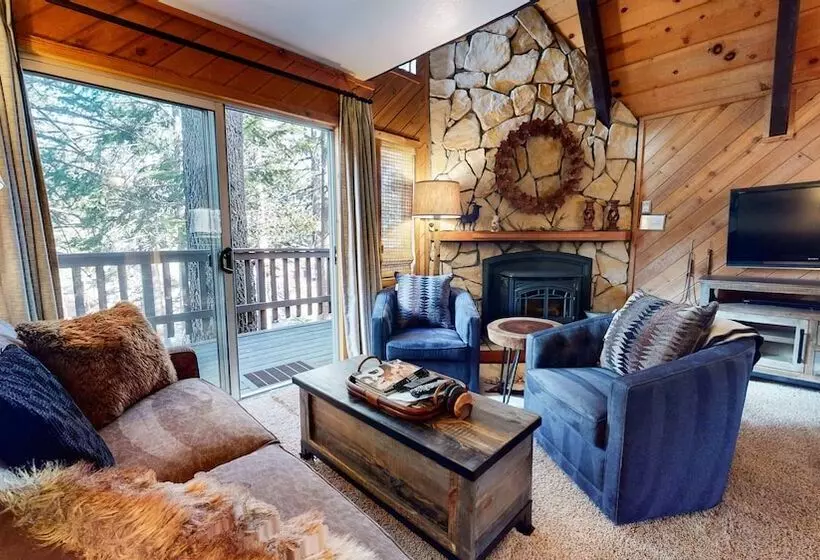 Mammoth View Villas Near Hike/bike Trails!