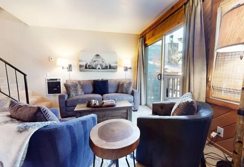 Mammoth View Villas Near Hike/bike Trails!