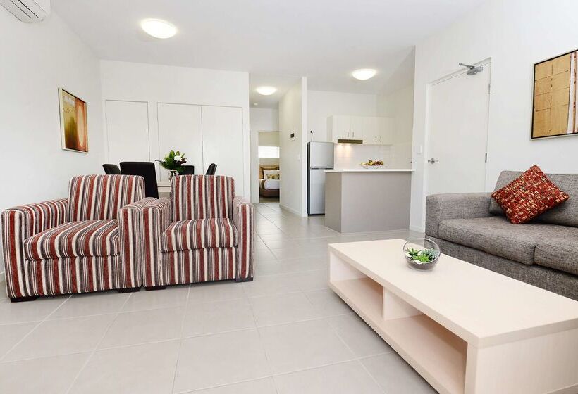 Oaks Middlemount Suites