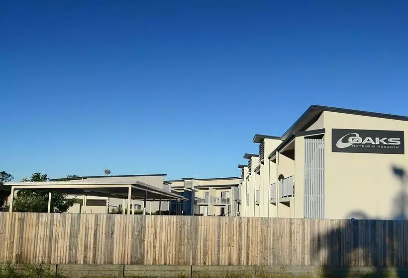 Oaks Middlemount Suites