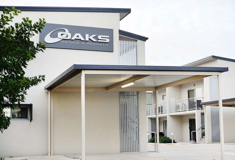 Oaks Middlemount Suites