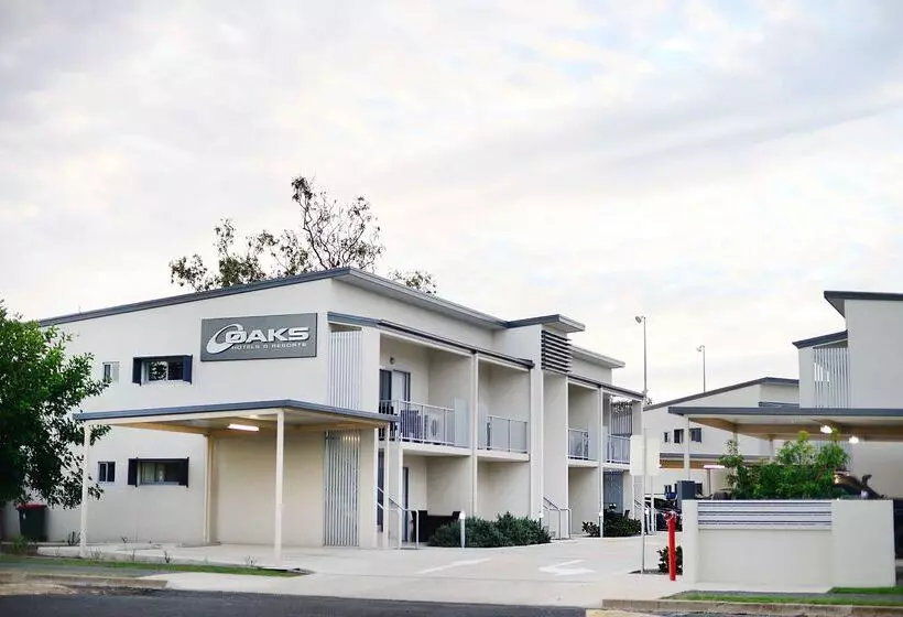 Oaks Middlemount Suites