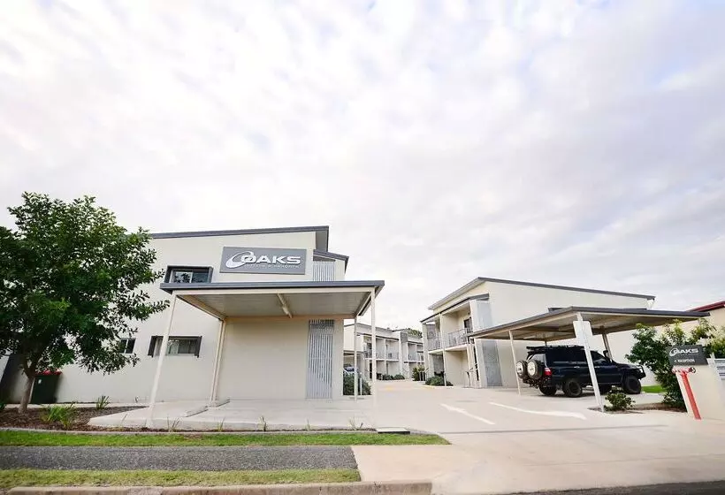 Oaks Middlemount Suites