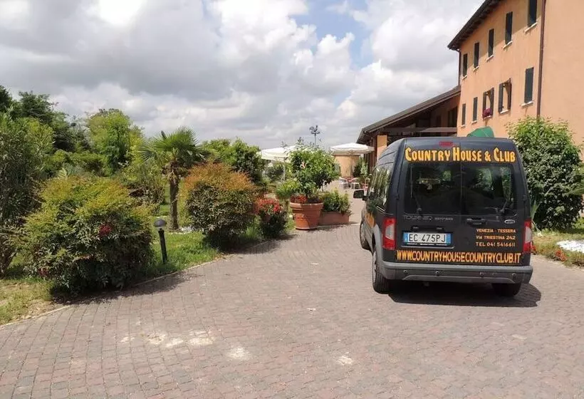 پانسیون Country House Country Club