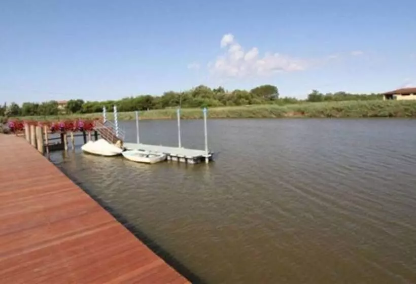 پانسیون Country House Country Club