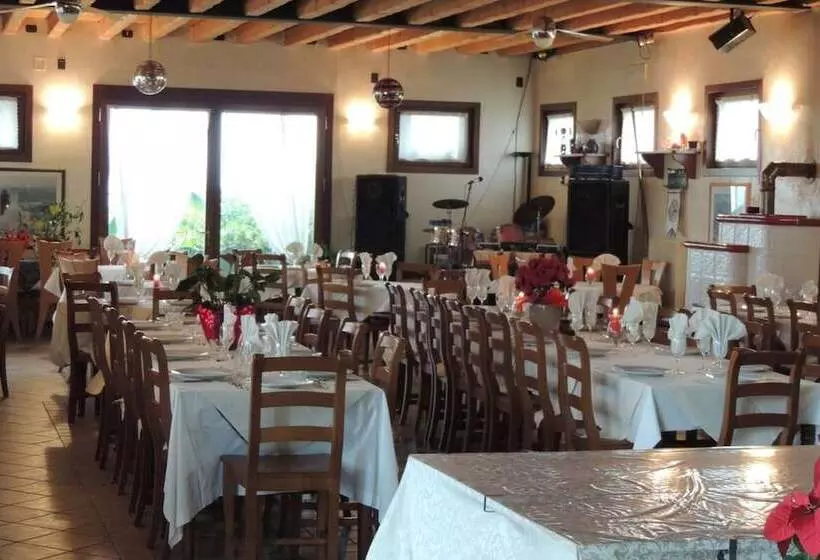 پانسیون Country House Country Club