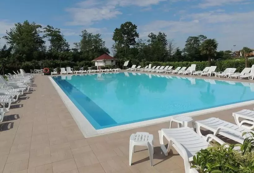 پانسیون Country House Country Club