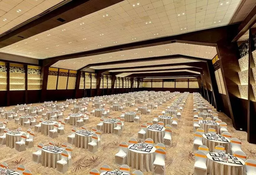 אתר נופש Aamby Valley City