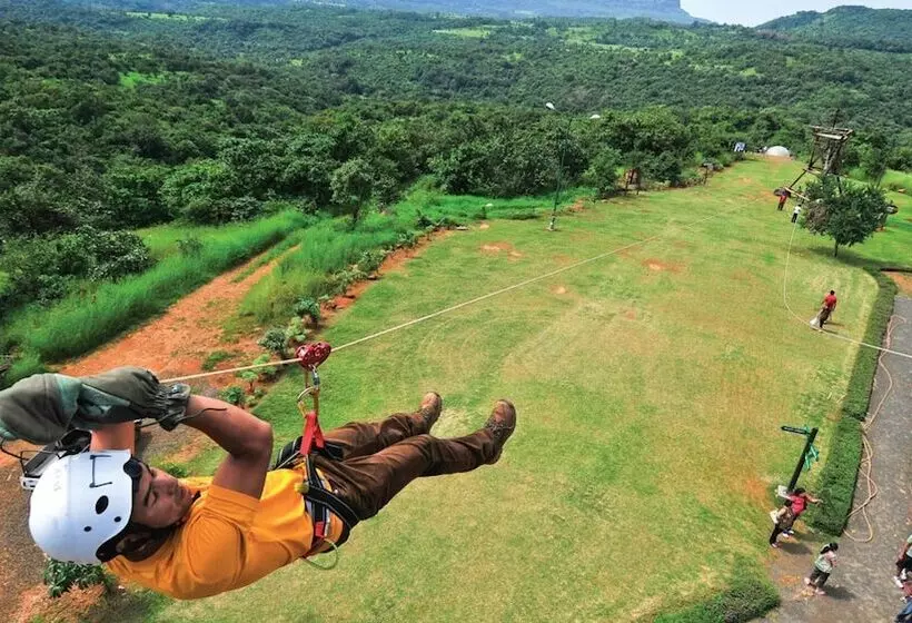 אתר נופש Aamby Valley City
