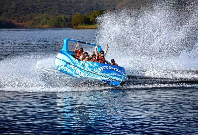 אתר נופש Aamby Valley City