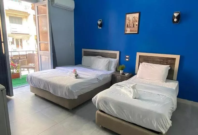 The Australian Hostel