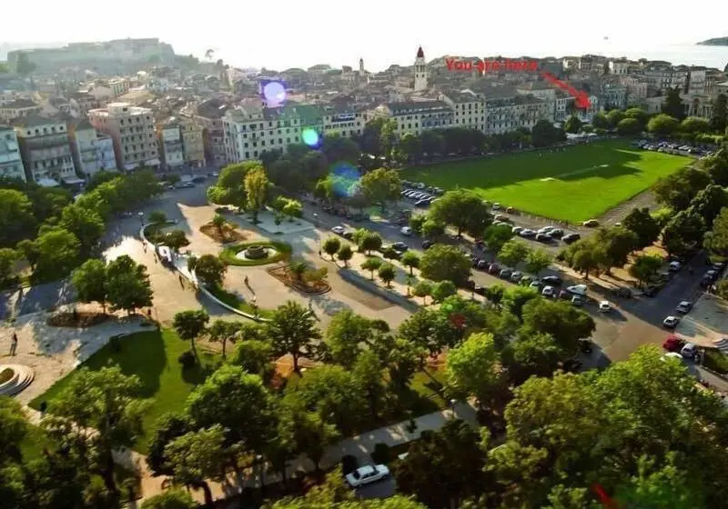 Villa Avra